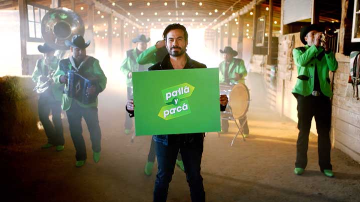 Cricket Wireless - Pa'allá y Pa'cá